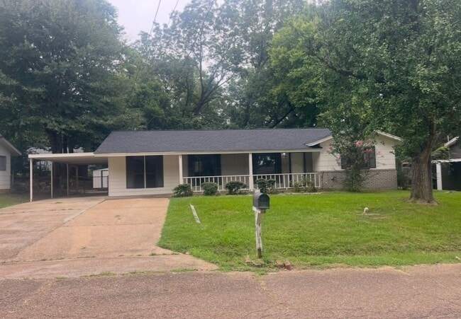 Primary Photo - 305 Ward Dr