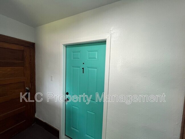 Building Photo - 3719 3rd St