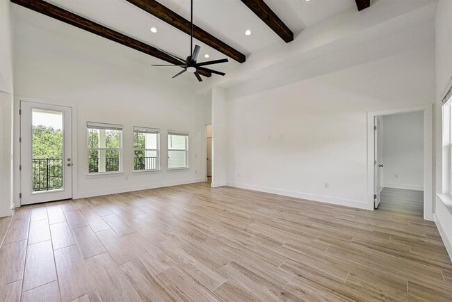 Building Photo - 2803 Wilson Ave