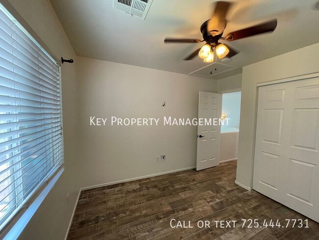 Building Photo - Summerlin Gated 3 Bedroom Home with Pool