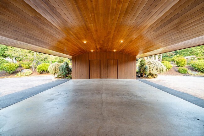 Building Photo - 20479 Comet Ln