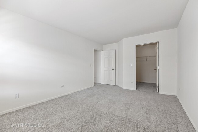 Building Photo - 406 Mozart Ct