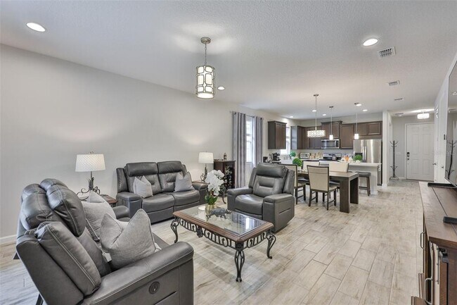 Building Photo - 11412 Blue Woods Dr