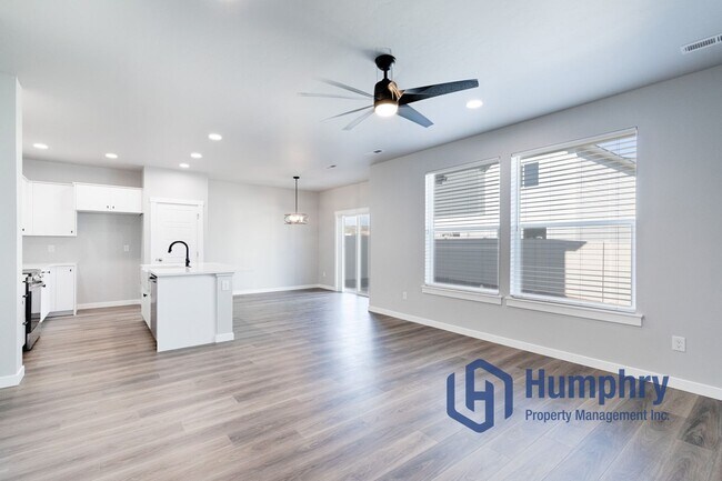 Building Photo - Home in a great are of Meridian