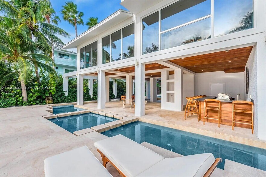 Building Photo - 60 Ocean Front Dr