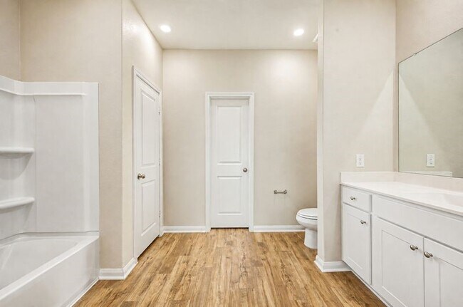 Building Photo - 1512 Jean Mdw Dr