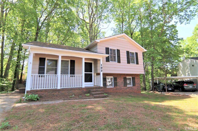Primary Photo - 103 Wigan Cir