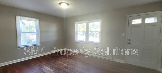 Building Photo - 1808 Ryan St