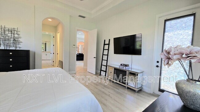 Building Photo - 1685 Serrano Cir