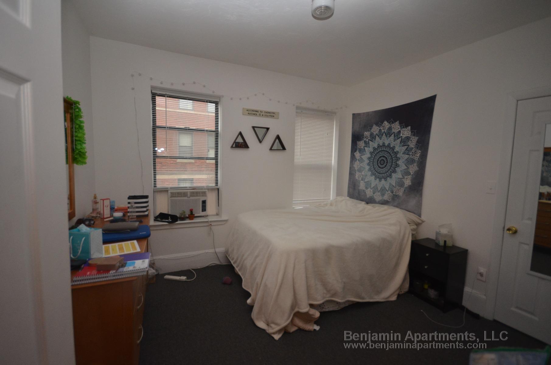 Building Photo - 878 Huntington Ave