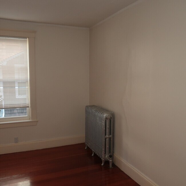 Building Photo - 2 Meader Rd