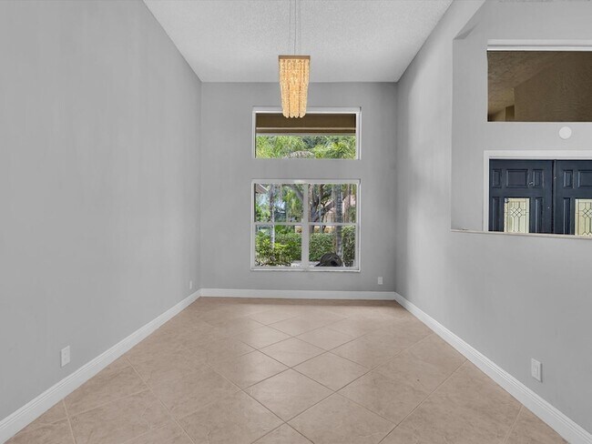 Building Photo - 10434 NW 6th Ct