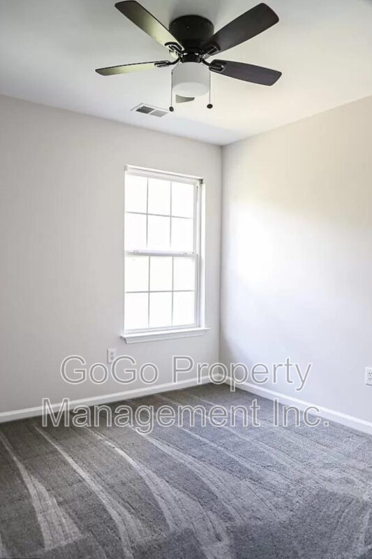 Building Photo - 105 Fairview Lake Way