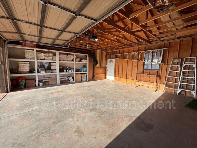 Building Photo - 75 E 800 S
