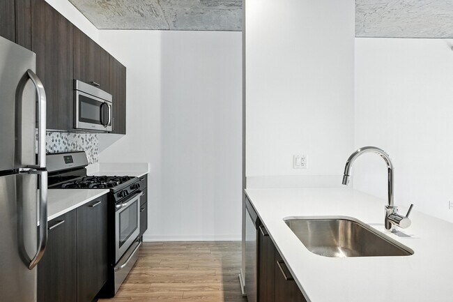 Building Photo - 1343 S Wabash Ave