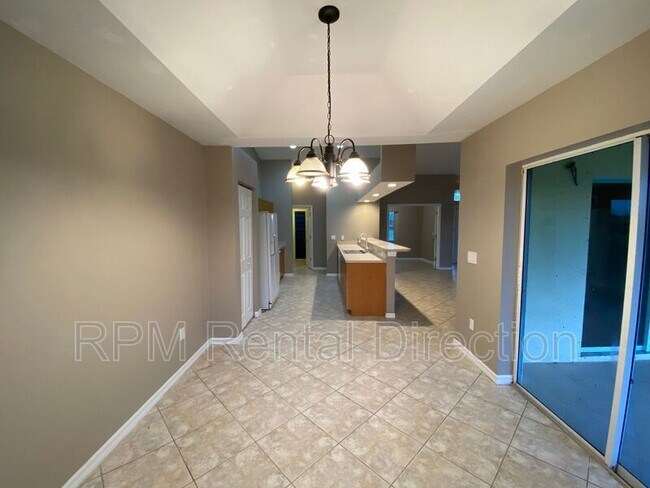 Building Photo - 1011 Chadbourne Ave
