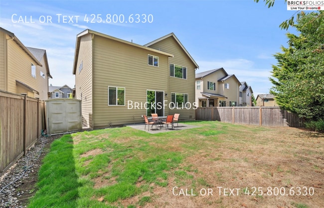 Building Photo - 10550 Sheridan Cres NE