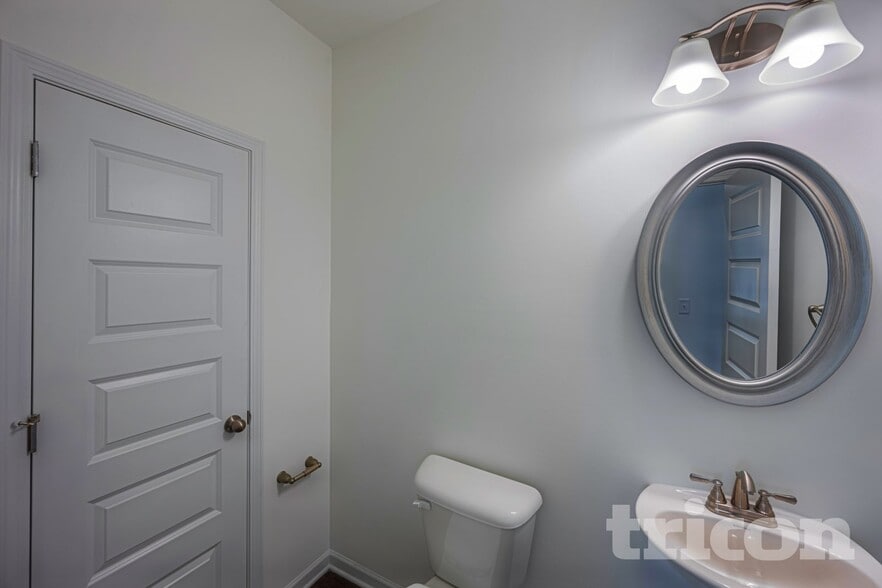 Building Photo - 126 Chapel Meadow Ln SW