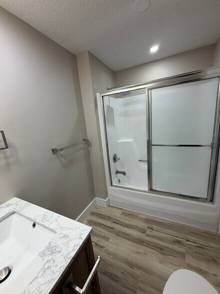 Building Photo - 47 Avonwood Rd