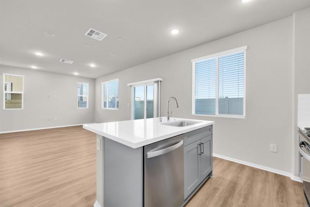 Building Photo - 28386 Via Solero