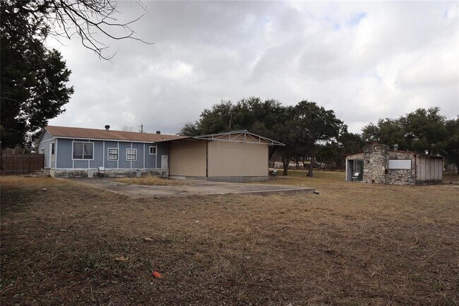 Building Photo - 1606 High Chaparral Dr