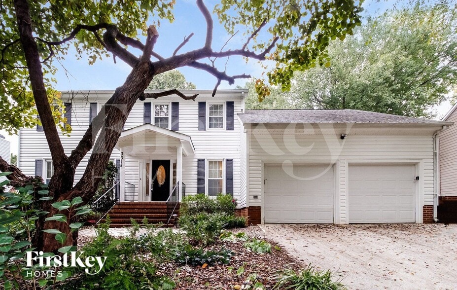 Primary Photo - 3315 Quaker Run Dr