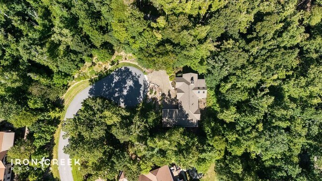 Building Photo - 2 Cherokee Orchard Ct