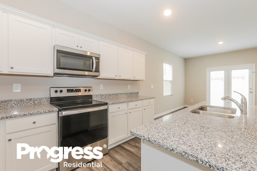 Building Photo - 4064 Kendrick Cir