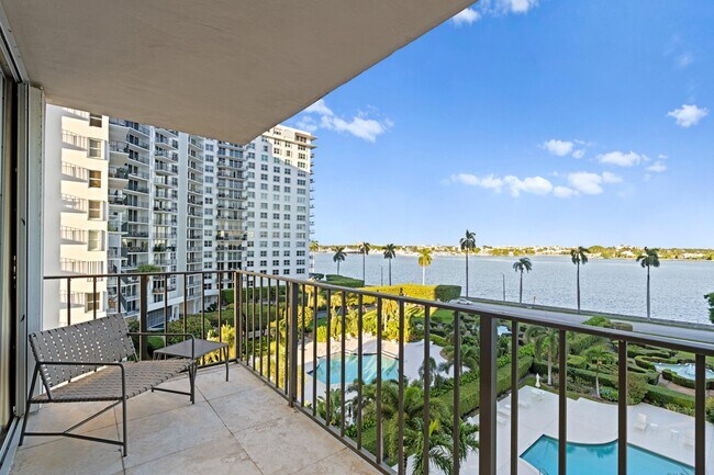 Building Photo - 1801 S Flagler Dr