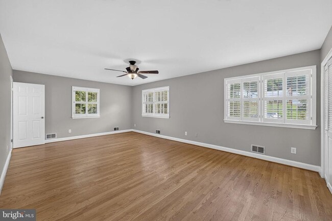 Building Photo - 6443 Walters Woods Dr