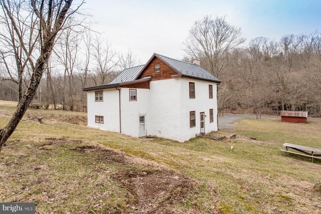 Building Photo - 120 Tabor Rd