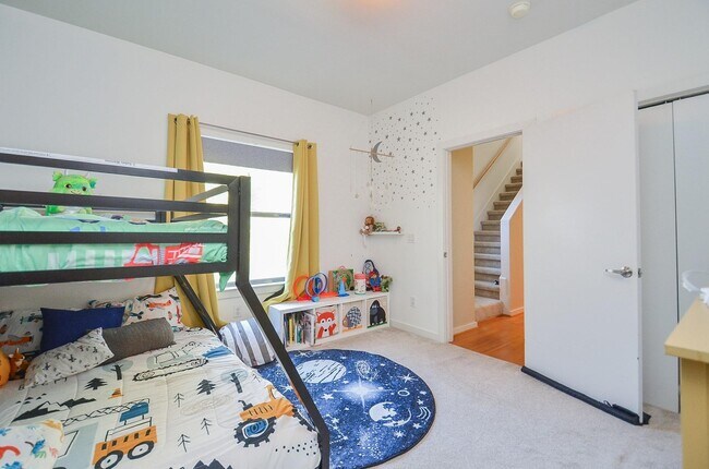 Building Photo - 1116 Columbus St