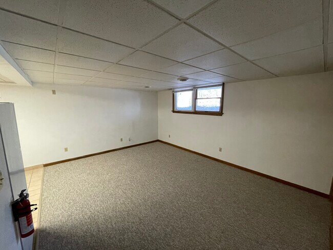 Building Photo - 3410 Francis St