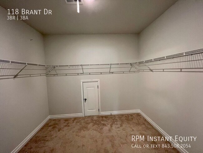 Building Photo - 118 Brant Dr