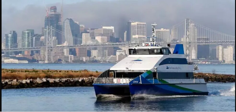 Building Photo - 325 Falcon Dr