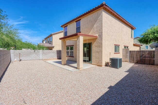 Building Photo - 40404 W Molly Ln