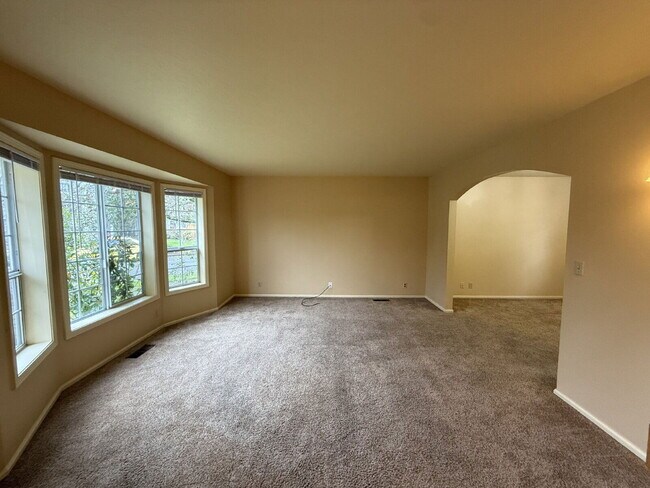 Building Photo - 2225 Marie Ln