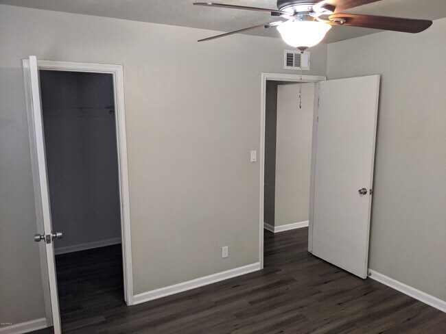 Building Photo - 2020 N 49th St