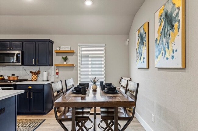 Building Photo - 21627 Calico Bush Trail