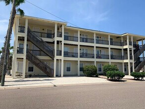 Building Photo - 15438 Seamount Cay Ct