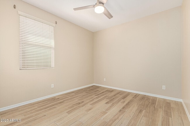 Building Photo - 19874 W Devonshire Ave