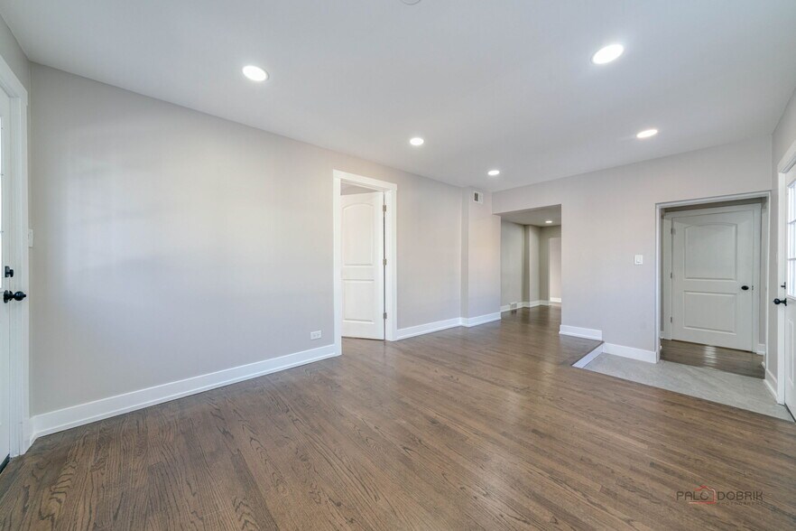 rear family room main floor - 119 S Pine St