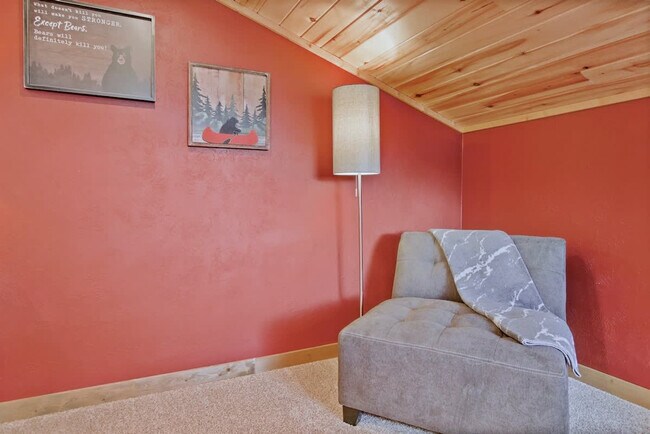 Building Photo - 96 Shilo Dr