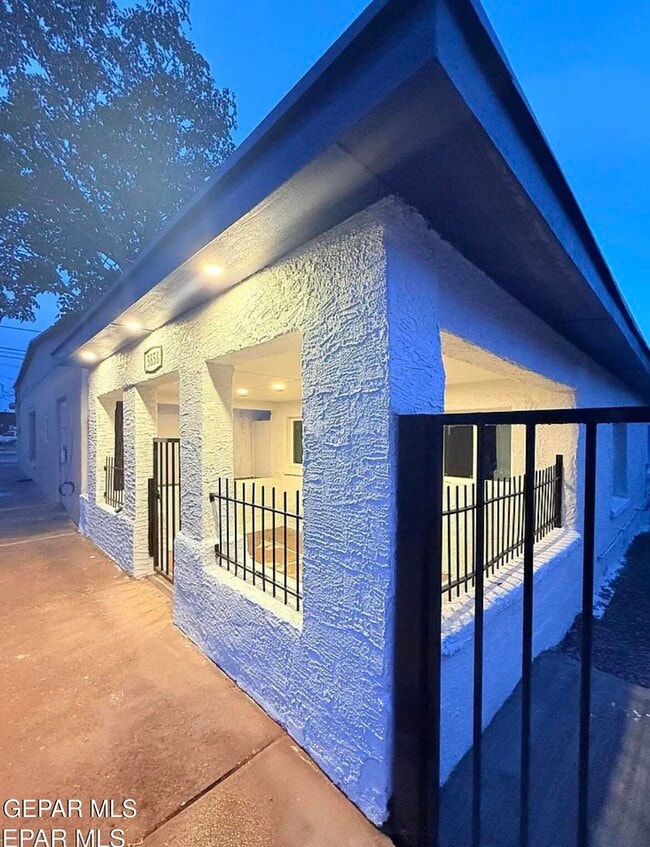 Building Photo - 5658 Dailey Ave