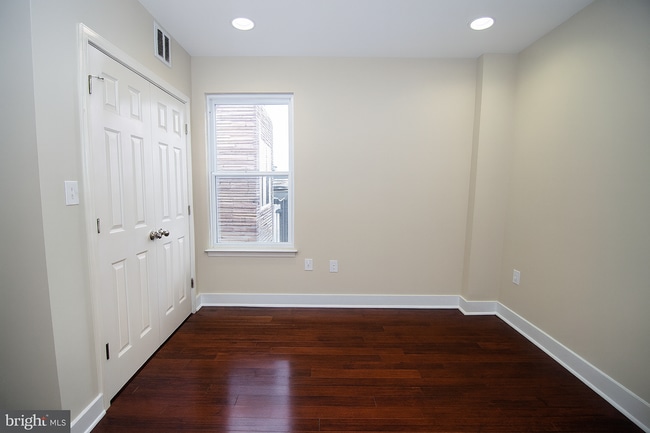 Building Photo - 1511 Mifflin St