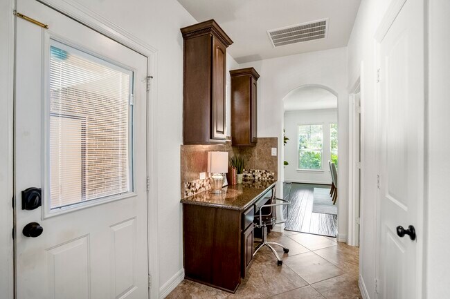 Building Photo - 11306 Longmire Creek Ct