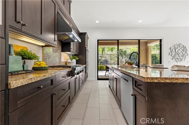 Building Photo - 40 Forster