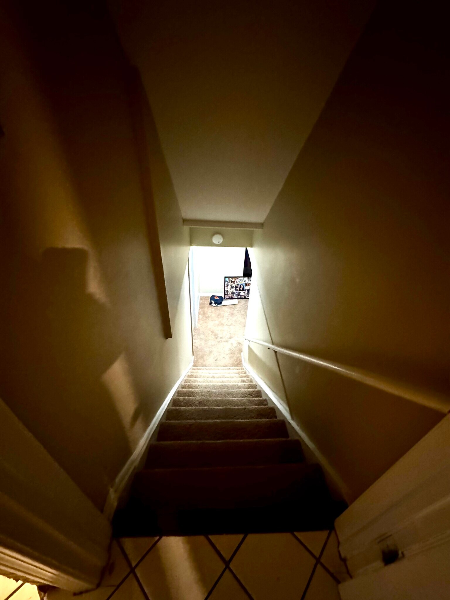 Building Photo - 6 Redcoat Ln