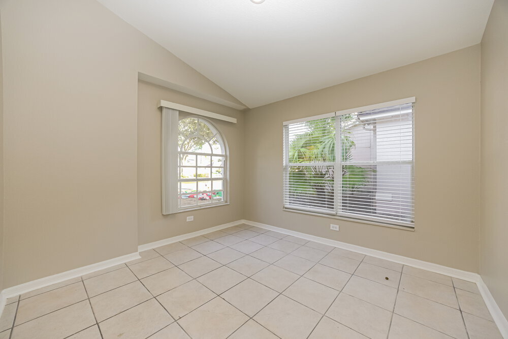 Building Photo - 10805 Kenbrook Dr