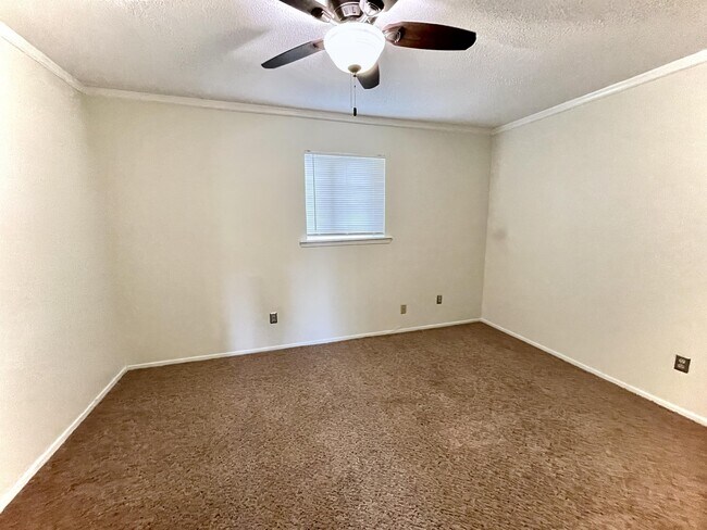 Building Photo - 4345 Carter Creek Pkwy
